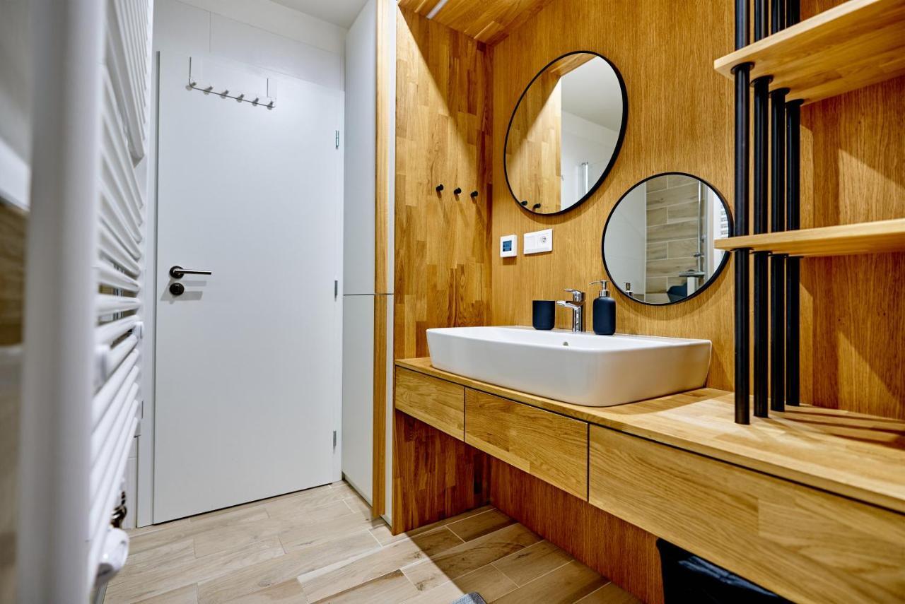 Klinovec Suite By Mountain Ways โลชนา โปด กลิโนฟเซม ภายนอก รูปภาพ